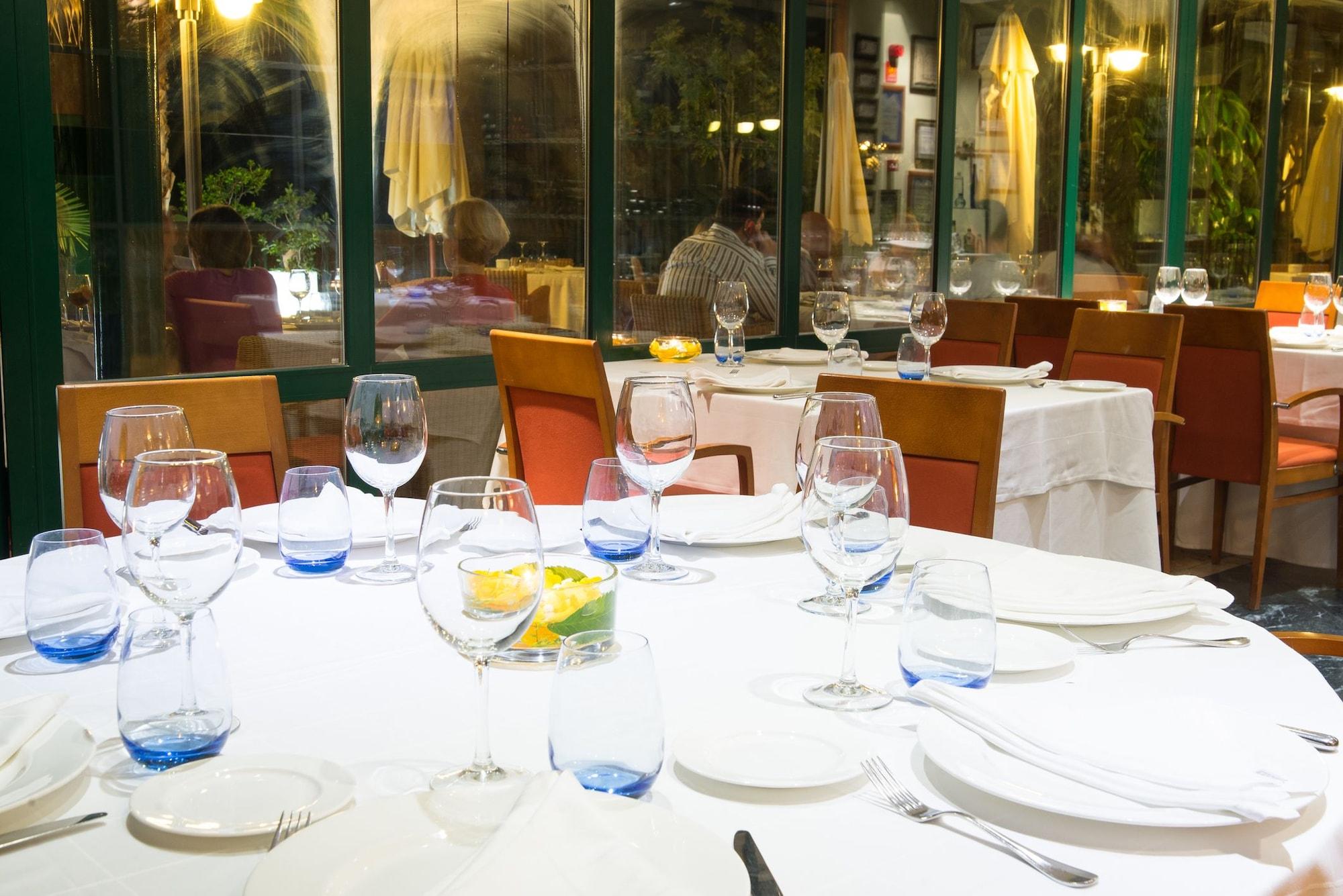 Hotel Mr Les Rotes دينايا المظهر الخارجي الصورة