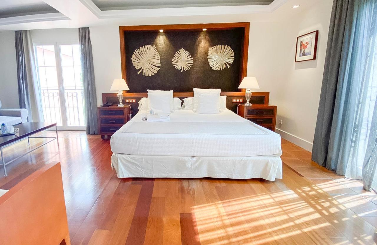 Hotel Mr Les Rotes دينايا المظهر الخارجي الصورة