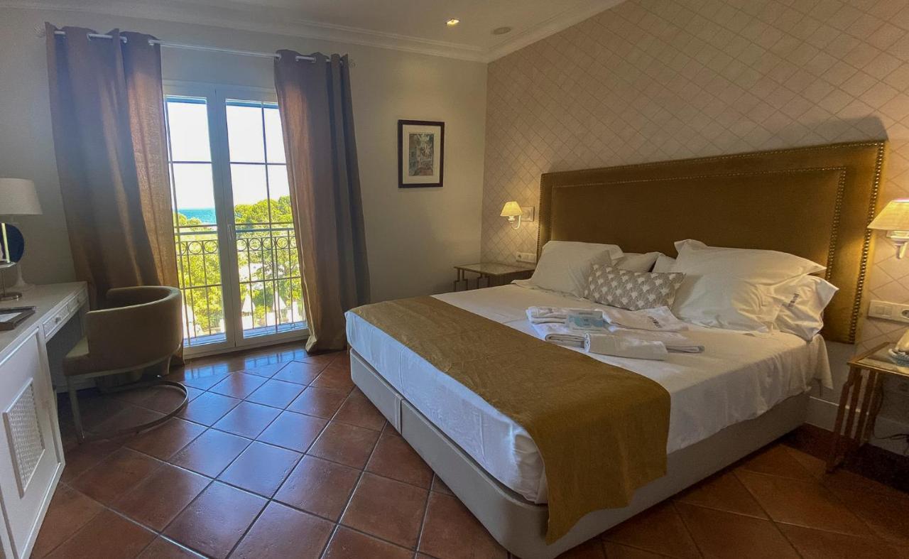 Hotel Mr Les Rotes دينايا المظهر الخارجي الصورة