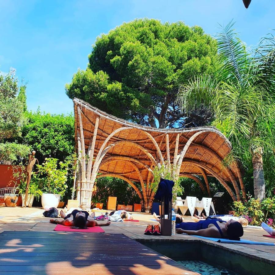 Hotel Mr Les Rotes دينايا المظهر الخارجي الصورة