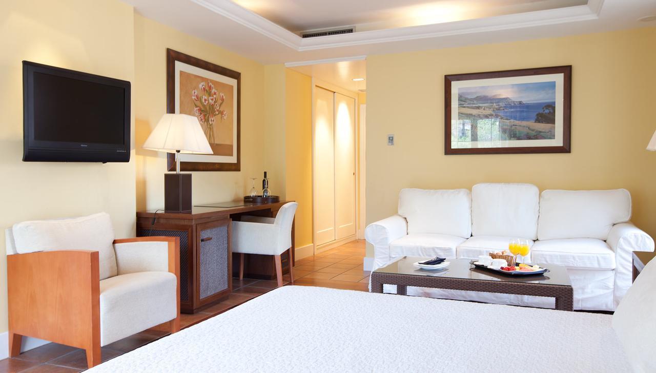Hotel Mr Les Rotes دينايا المظهر الخارجي الصورة